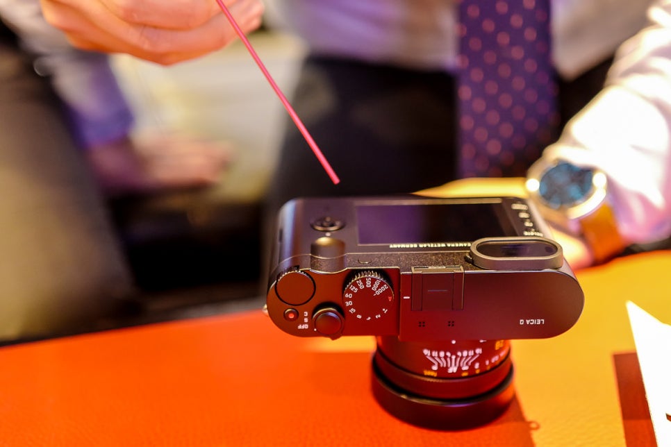 한정판 라이카Q 타조 에디션 구매 및 개봉기 LEICA Q à la carte Ostrich Style Embossed via 반도카메라 관련 이미지 21