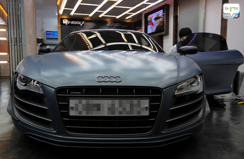 잘 팔리는차와 안 팔리는차! 아우디 A6 3.0 TFSI vs 아우디 R8 GT 스파이더 관련 이미지 19
