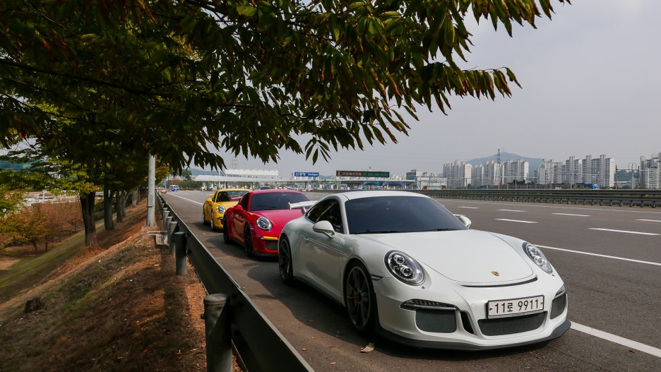 포르쉐 911 GT3를 위한 세상에 단 하나 뿐인 커스텀 윈도우 썬팅. 관련 이미지 1