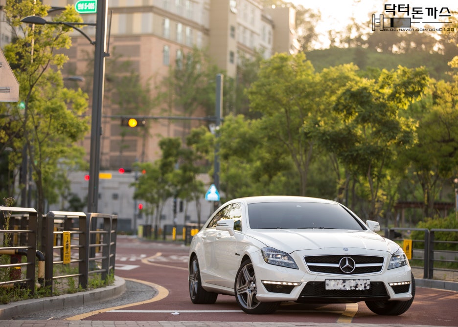 벤츠 CLS 63 AMG 시승기. 이쁘고 배기음 좋은 KTX. 관련 이미지 32