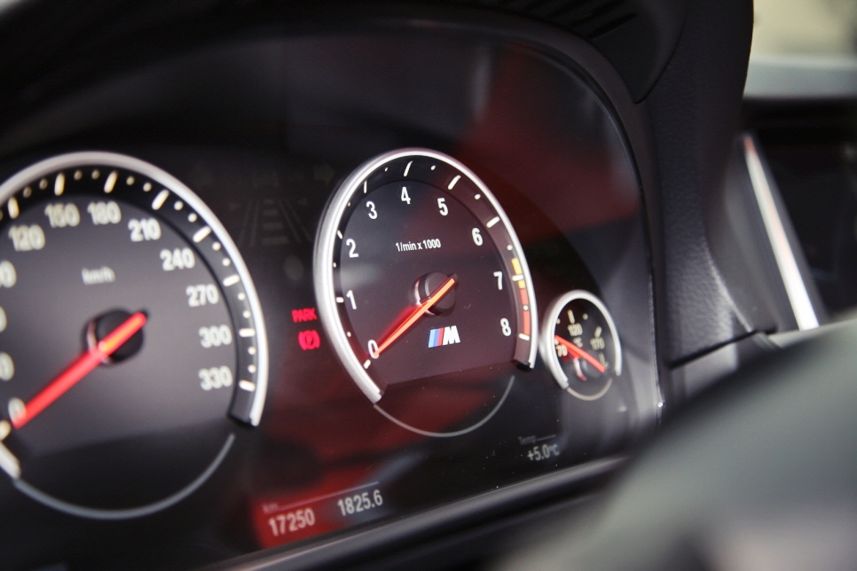 BMW M5 구입 , 중고차 구매 동행 서비스 마이마부 관련 이미지 27