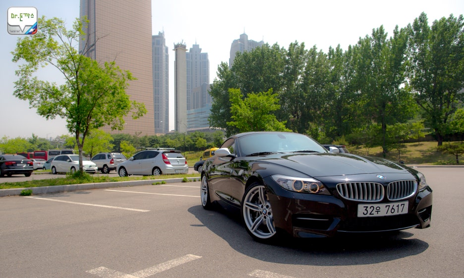 BMW z4 35is 시승기 - 엉덩이 춤을 추며 타는 로드스터의 매력. 관련 이미지 51