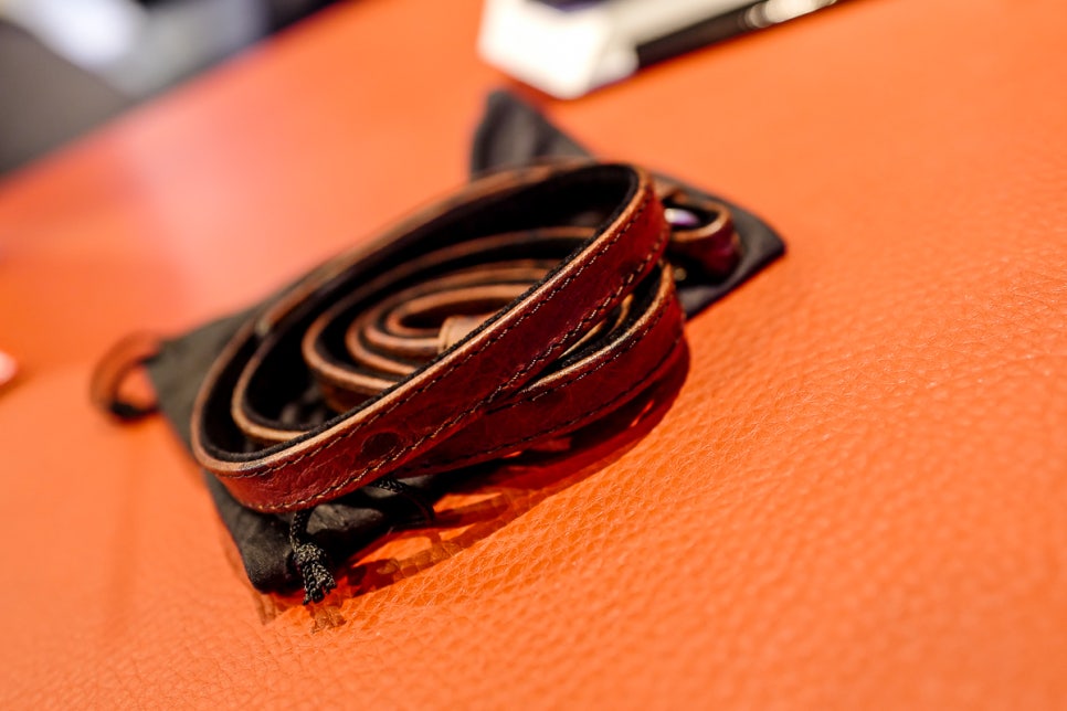 한정판 라이카Q 타조 에디션 구매 및 개봉기 LEICA Q à la carte Ostrich Style Embossed via 반도카메라 관련 이미지 15