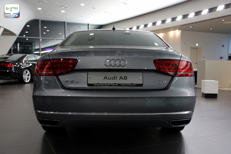 정장을 입고 뛰는 녀석! 아우디 S8 ! 아우디 A8L 과의 비교 리뷰. 관련 이미지 11
