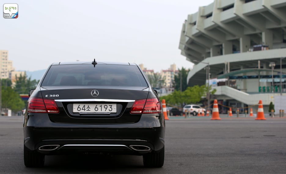 벤츠 신형 E클래스 시승기. E300 시승기. 벤츠 E클래스 페이스리프트. 관련 이미지 5