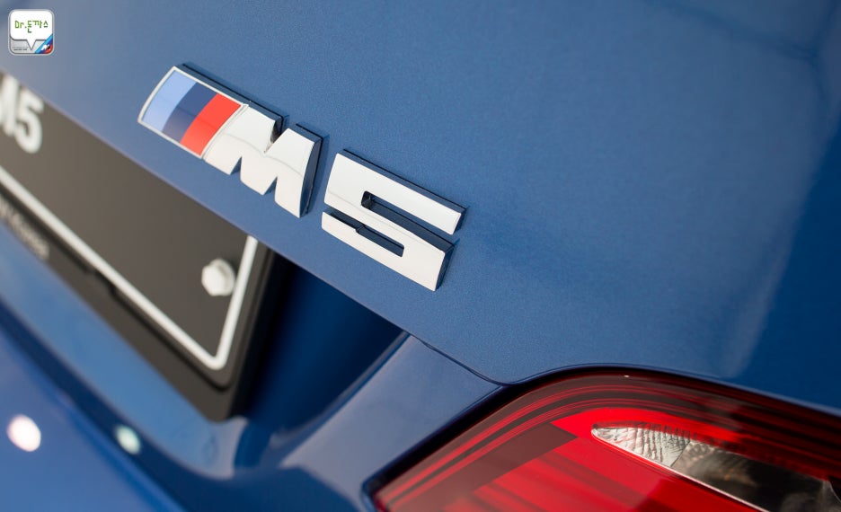 BMW M5 시승기. 괴물세단의 과거 그리고 현재(E39 M5,E60 M5,F10 M5). 관련 이미지 2