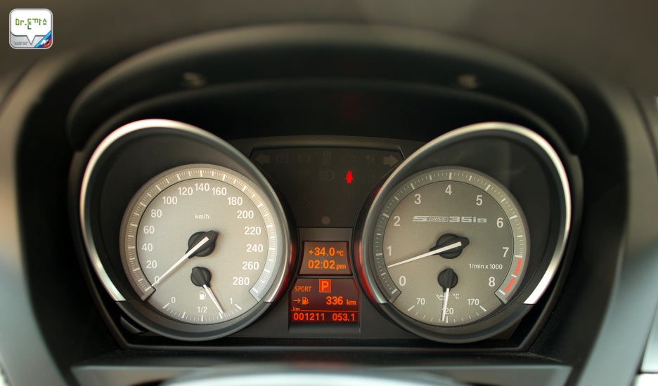 BMW z4 35is 시승기 - 엉덩이 춤을 추며 타는 로드스터의 매력. 관련 이미지 30