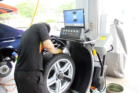 BMW f10 535d 타이어 바꾸다! 금호타이어 ECSTA LE Sport (엘이스포츠+225-40-19 // 275-35-19) 관련 이미지 15