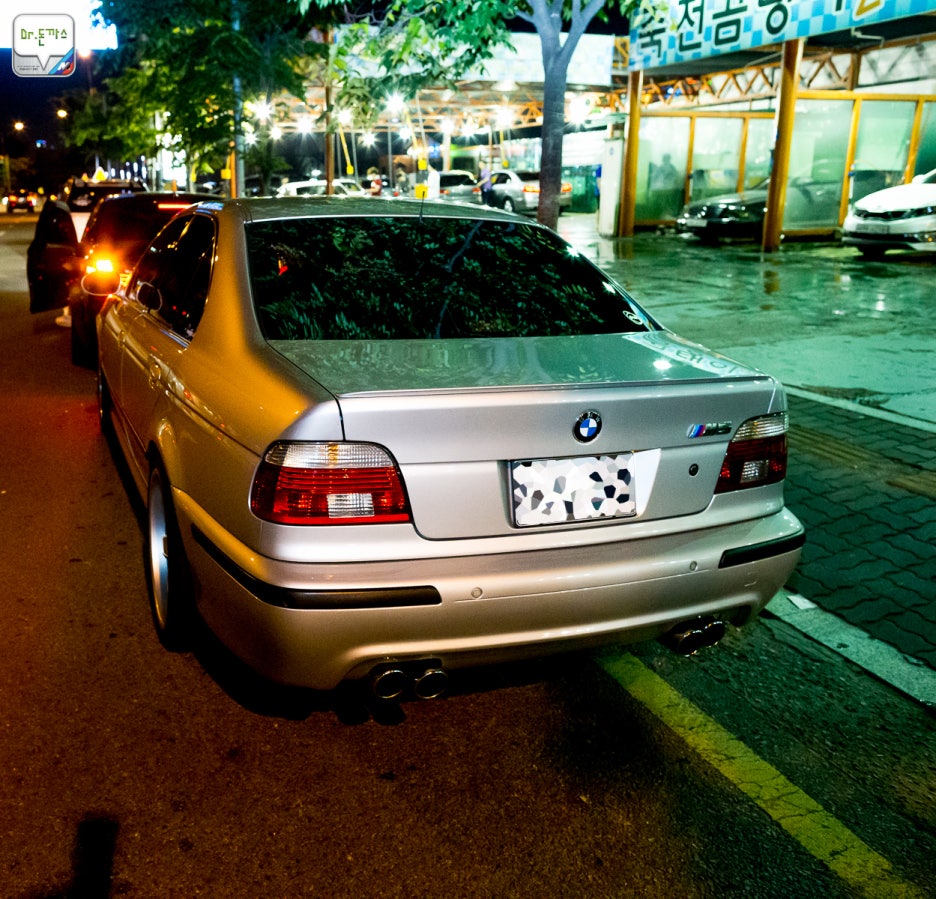 BMW M5 시승기. 괴물세단의 과거 그리고 현재(E39 M5,E60 M5,F10 M5). 관련 이미지 23