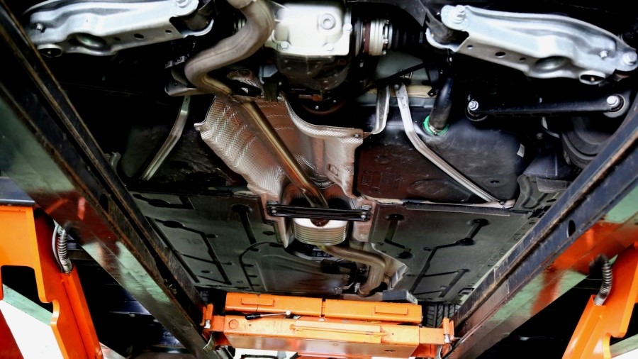 BMW e90 320d 블랙엔 화이트 에디션 하루에 두번 휠 바꾸다!! ( 광명 ez 타이어+ 산본 스타일+ 동판교 맛집+ 커피그리고사람들+브런치) 관련 이미지 20