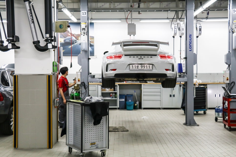 SSCL 포르쉐 센터 분당 워크샵 (Porsche Centre Bundang Workshop) 투어 with 포르쉐 911 GT3 관련 이미지 4