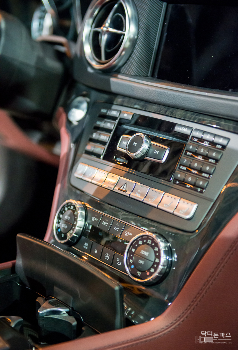벤츠 SL63 AMG 퍼포먼스팩 로드스터 시승기 관련 이미지 17