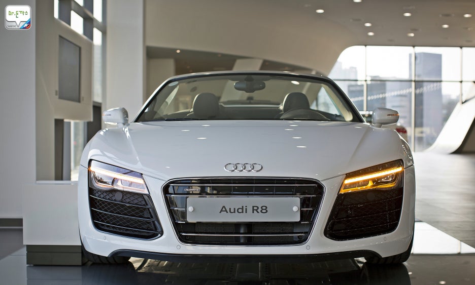 [뉴 아우디 R8 V10] 새로운 아우디의 R8을 소개합니다. 베이비 R8 아우디 TTS도 함께! 관련 이미지 3