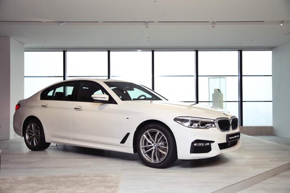 BMW 5시리즈 풀체인지 런칭& 시승기 관련 이미지 15