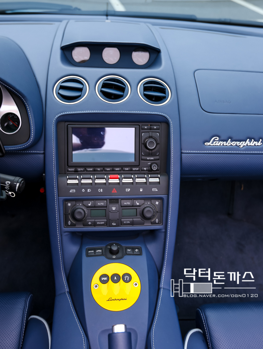 람보르기니 시승기. 람보르기니 가야르도 스파이더 시승기. 황소와의 투우시합. 관련 이미지 39