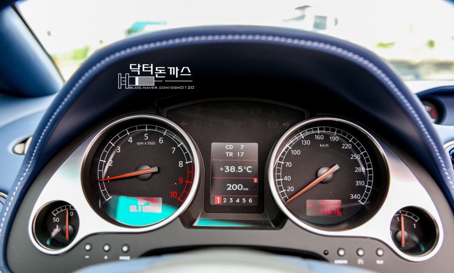 람보르기니 시승기. 람보르기니 가야르도 스파이더 시승기. 황소와의 투우시합. 관련 이미지 45