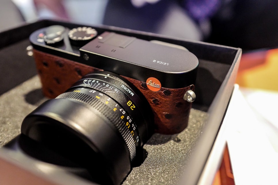 한정판 라이카Q 타조 에디션 구매 및 개봉기 LEICA Q à la carte Ostrich Style Embossed via 반도카메라 관련 이미지 20