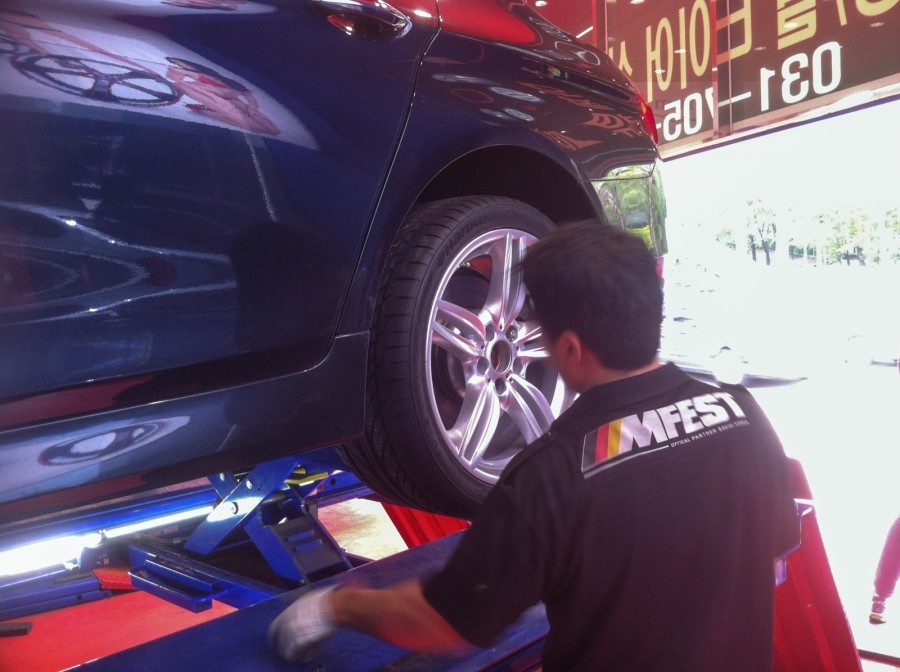 BMW f10 535d 휠을 바꾸다! (BMW 5시리즈 휠+535d+350M 휠+351M 휠+vossen휠+19인치+분당 엠페스트+ 한국타이어 V12에보) 관련 이미지 18