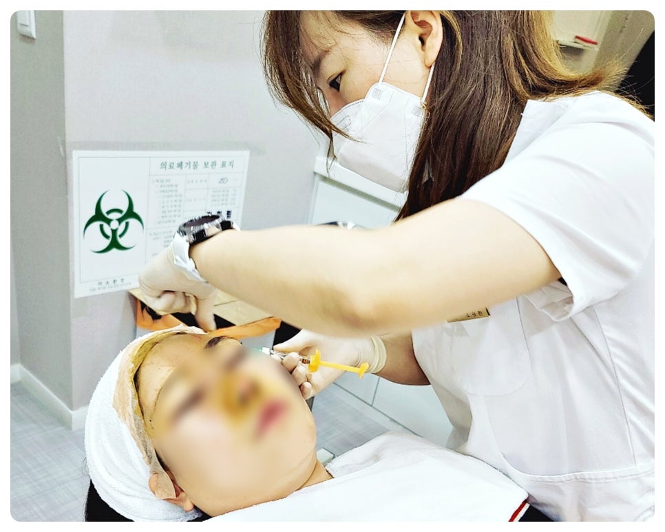 눈가주름보톡스 주름도 인상도 확 펴고 싶다면! 관련 이미지 9