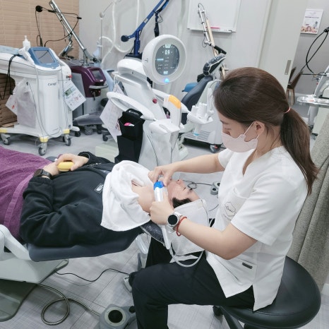 합정 쇄골주름 필러 고민이시라면 추천드려요 관련 이미지 16