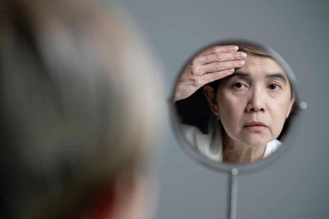 눈가주름보톡스 및 시술을 고려한다면 확인해 보세요! 관련 이미지 2