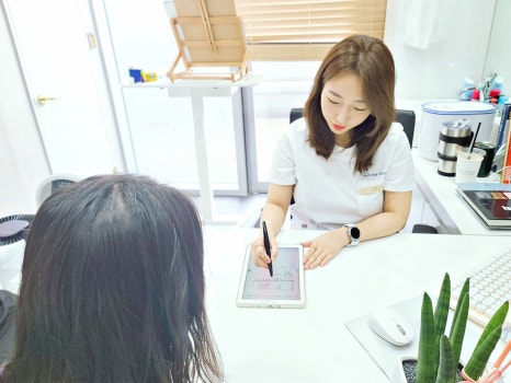 이마주름시술 필러와 보톡스만 있을까요? 관련 이미지 4