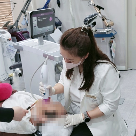 피부 탄력 시술 효과는 OO이 관건입니다 관련 이미지 4