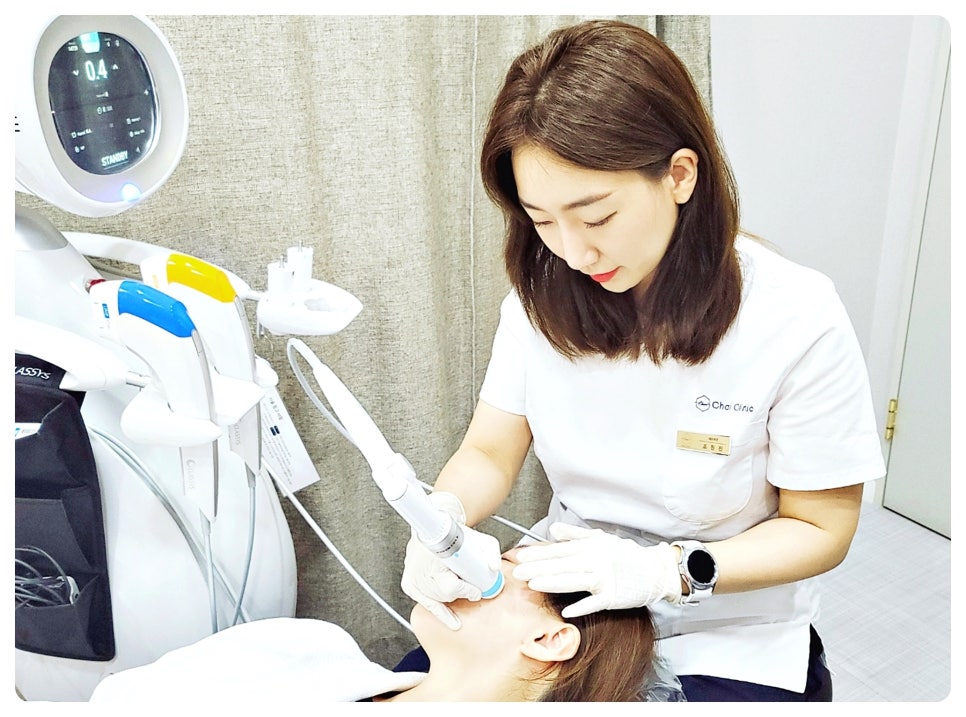 아이슈링크 눈가 주름 없는 동안 피부로 관련 이미지 8