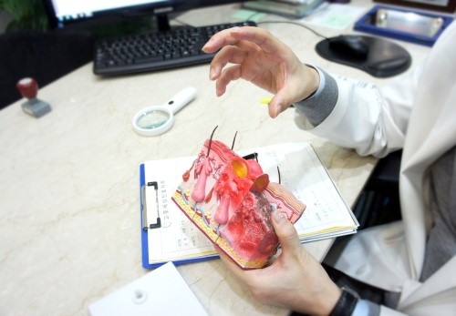 잠실피부과에서 올바른 여드름 예방법을 알려드립니다! (잠실고운세상피부과/잠실피부과추천/잠실역피부과/잠실여드름/포토스케일링) 관련 이미지 7