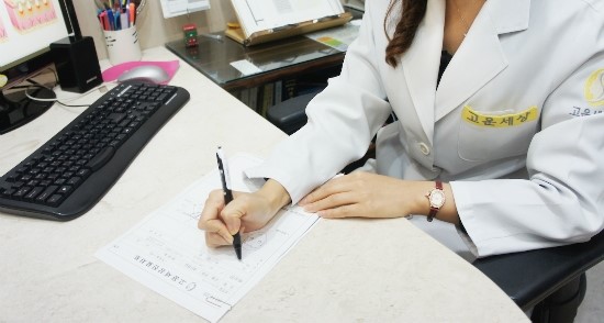 잠실여드름흉터 피부과 DRF와 함께라면 휴가지에서도 빛나는 여신 민낯, 어렵지 않아요! (잠실고운세상피부과/잠실피부과추천/잠실역피부과) 관련 이미지 3