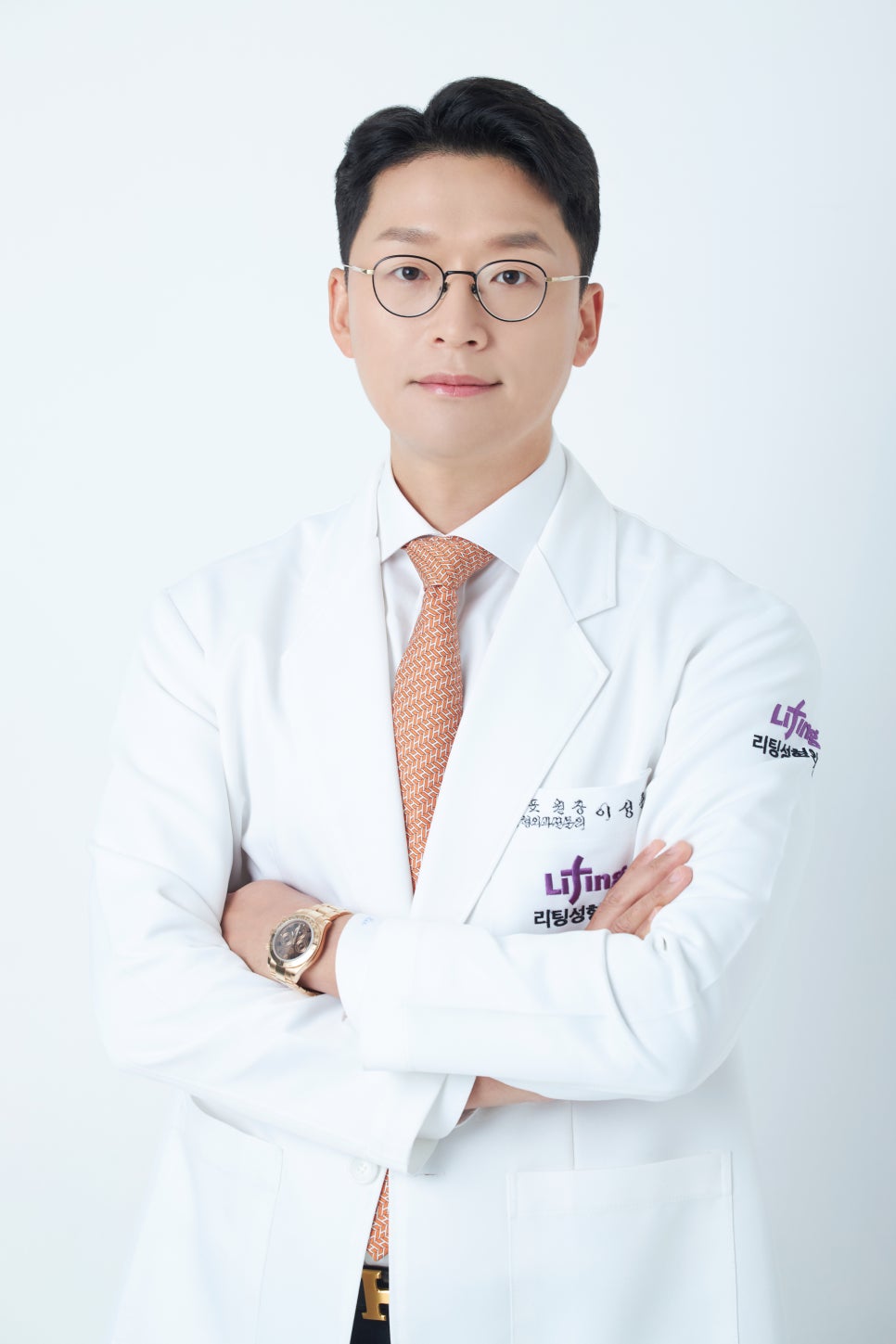 Forehead Lift Recovery Period? You Should Know Before Surgery image 1