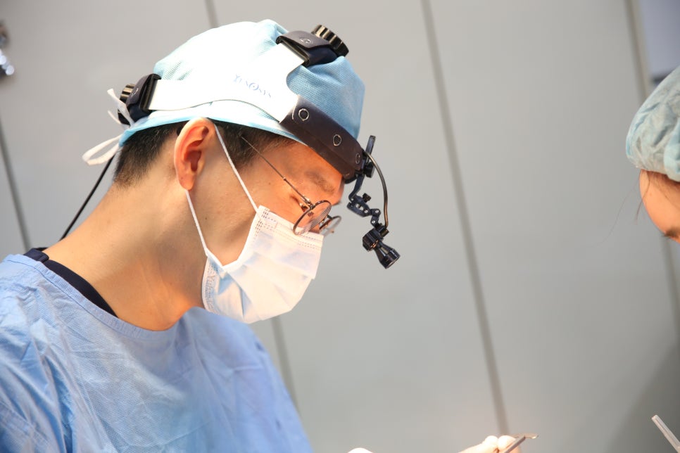하안검수술흉터 연고, 울퉁불퉁한 눈 밑 흉터 걱정 없이 개선하는 방법 관련 이미지 4
