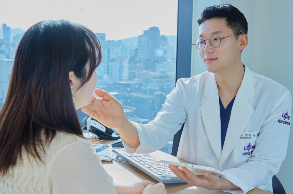 Introduction to Lee Seongjun, Chief Director of Liting Plastic Surgery Seoul Branch, a Doctor Devoted to Lifting image 5