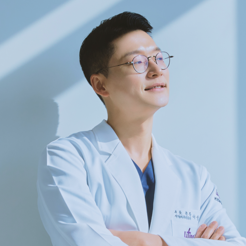 Introduction to Lee Seongjun, Chief Director of Liting Plastic Surgery Seoul Branch, a Doctor Devoted to Lifting image 12
