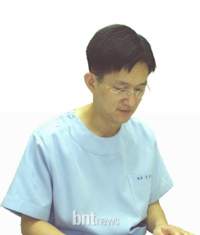 [언론속의 두한성형외과] - [□ 입가주름과 팔자주름 없애는 농축 미세지방이식 □] 관련 이미지 1