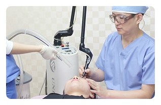 [두한성형외과 경쟁력 주름성형] - [UP되는 HIFU초음파 리프팅 주름교정] 관련 이미지 25