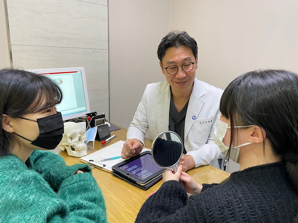 중년쌍수 눈매를 또렷하게 만드는 상안검수술 관련 이미지 7