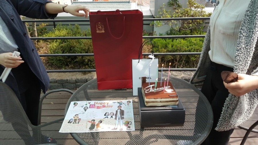 디바성형외과 김종명원장님의 생일축하파티가 있던 날! 관련 이미지 2
