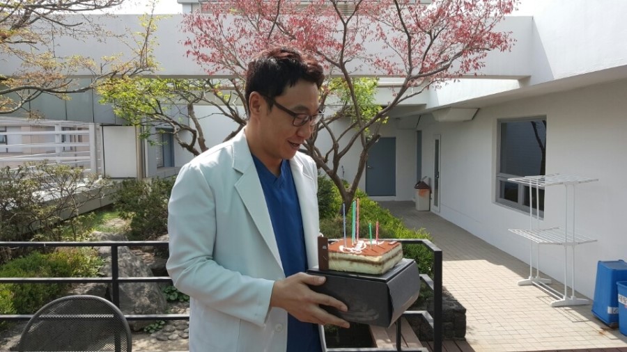 디바성형외과 김종명원장님의 생일축하파티가 있던 날! 관련 이미지 4