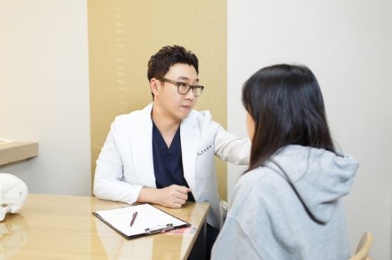 뭉뚝한 코끝, 유형에 따른 맞춤 복코성형 수술 방법 선택해야 관련 이미지 4