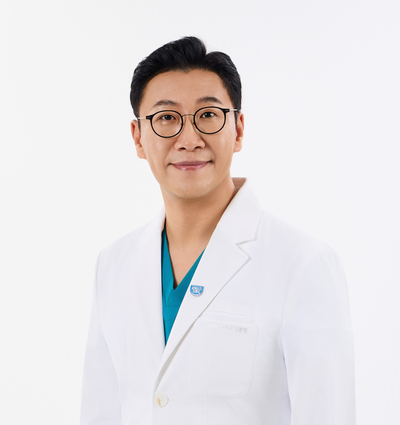 내가 간 병원, 진짜 성형외과 맞을까? 의사 가운에서 관련 이미지 2