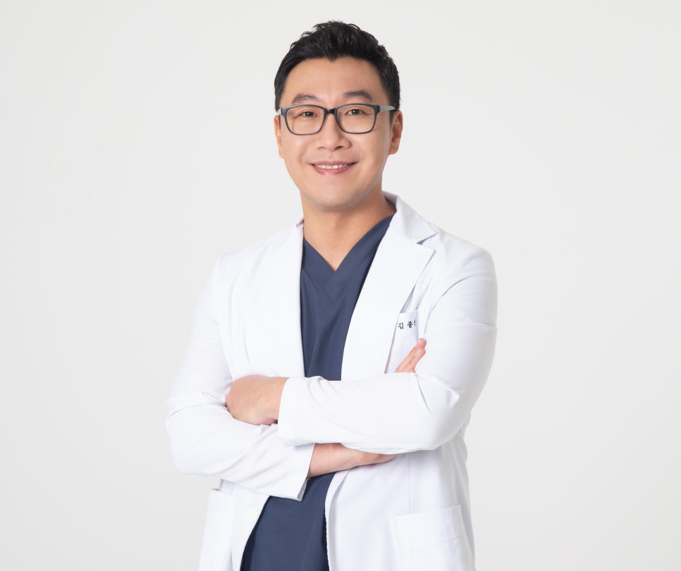 [디바성형외과] [알아두면 좋은 성형외과의 모든 것]관심 높아진 &lsquo;콧볼축소-복코 성형&rsquo; 종류 및 특징, 주의점은? 관련 이미지 3