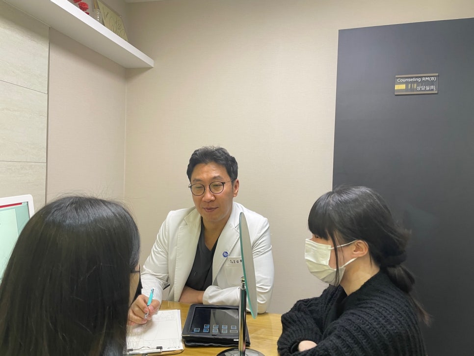 중년눈매교정 또렷함을 바란다면 관련 이미지 8