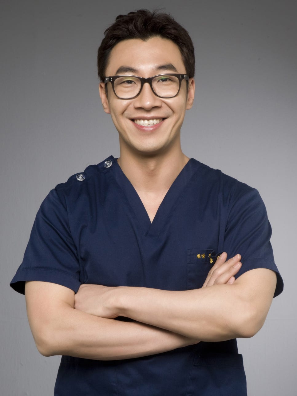 이중턱 늘어진 턱살 페이스라인 고민 해결에는 얼굴지방흡입 관련 이미지 2