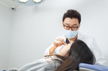 중년눈성형, 상안검 수술 눈꺼풀 처짐 개선 시 주의사항은? 관련 이미지 1