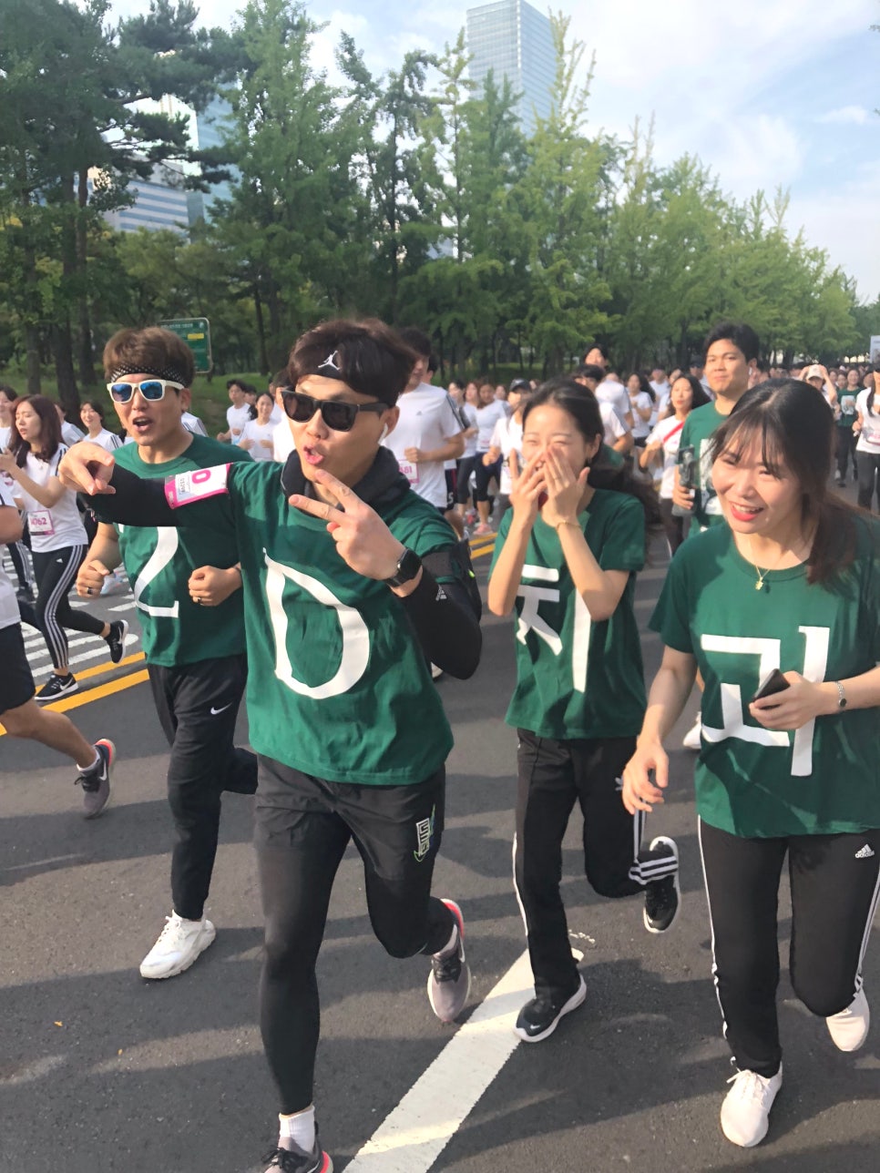2D치과(투디치과) 2019 아디다스 마이런 마라톤 달리고 온 후기-:D 10km 모두 완주! 관련 이미지 11