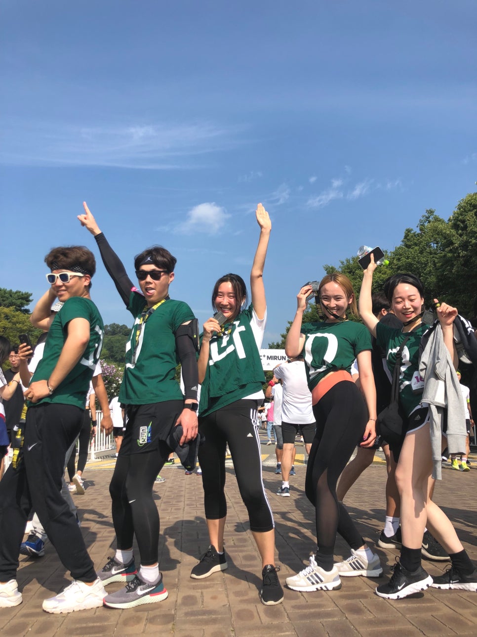 2D치과(투디치과) 2019 아디다스 마이런 마라톤 달리고 온 후기-:D 10km 모두 완주! 관련 이미지 17