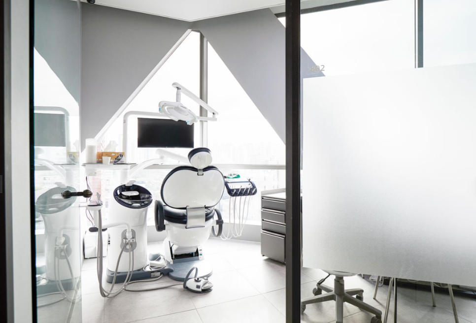 무삭제 라미네이트 교정 고민중이라면? 관련 이미지 14