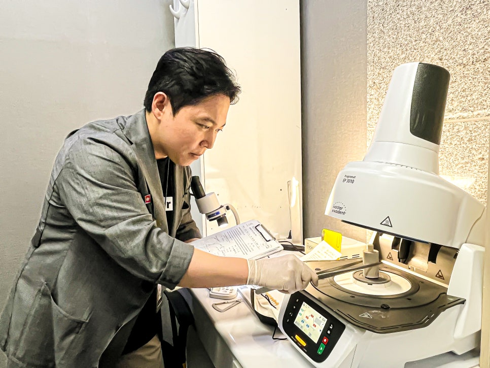 라미네이트잘하는곳 2D치과 김현모대표님 인터뷰 관련 이미지 4