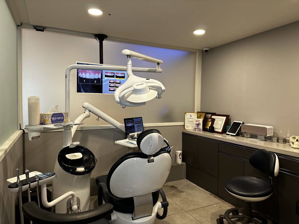 치료목적으로 진행되는 치아교정과 무삭제라미네이트 관련 이미지 6